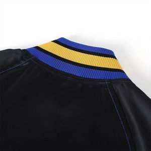 Chaqueta universitaria de satén para hombre de tarifa barata, transpirable, con logotipo personalizado, cómoda, de tendencia superior, ropa informal, chaqueta universitaria para hombre - Product Image 4