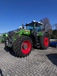 รถแทรกเตอร์ฟีนด์ท์อุตสาหกรรมขนาดเล็ก 45 แรงม้า ขับเคลื่อน 4 ล้อ 4x4 รุ่น 1050 วาริโอ เกียร์ไดรฟ์ กล่องเกียร์ 4 สูบ สำหรับเครื่องยนต์ดีเซล ใช้ในฟาร์ม - Product Image 5