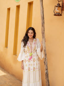 Robe d'été bohème blanche à imprimé floral numérique en coton, longue, avec franges, pour les vacances et les loisirs, coupe trapèze - Product Image 3