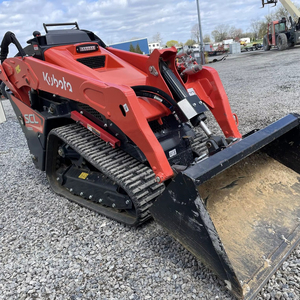 รถตักล้อยางขนาดเล็ก Kubota SCL 1000 เครื่องยนต์ดีเซลคุณภาพสูง ใหม่เอี่ยม พร้อมอุปกรณ์เสริมอเนกประสงค์สำหรับงานขุด - Product Image 1