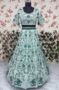 นำเสนอคอลเลกชันเลเฮนกาโชลีดีไซน์ทันสมัยสวยที่สุด ล่าสุด พร้อมตกแต่งด้วยผ้าจอร์เจตต์คุณภาพพรีเมียม เหมาะสำหรับงานปาร์ตี้ - Product Image 6
