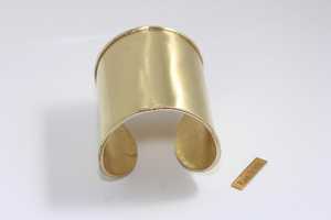 Brazalete de latón crudo de 69 mm con diseño moderno hecho a mano, brazalete ancho en bruto con canal para incrustaciones, artesanía MS MS-WC-001 personalizable - Product Image 3