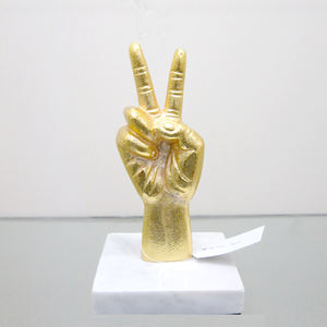 Nouveauté : Statues de mains en métal plaqué or, cadeau de mariage, ornement, décoration de table d'appoint de salon, sculpture décorative - Product Image 4