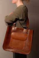 Harga Terjangkau Tas Selempang Wanita Kulit Asli dengan Resleting yang Dapat Disesuaikan, Tali Bahu, Kapasitas Besar, Tahan Lama, Tahan Air.
