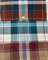 Fabricant Vente en gros Tissus pour chemises à carreaux brossés personnalisés Tissu en flanelle teint en fil de polyester de coton pour chemises, pantalons habillés