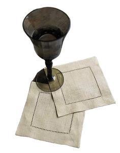 Posavasos de lino 100% con flecos, ideales para restaurantes, hoteles y uso familiar. Diseñados con tela natural y elegantes bordes con flecos. - Product Image 1