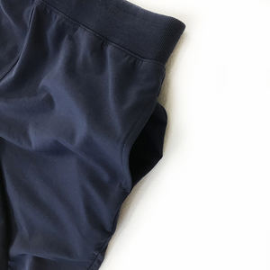 Pantalones cortos de baloncesto de uso profesional al por mayor uniforme deportivo de equipo con logotipo personalizado pantalones cortos de baloncesto ligeros de alta calidad - Product Image 6