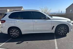 BMW X5 M50i 2022 Impecable - Product Image 3