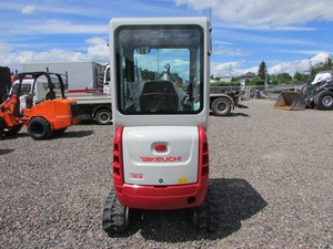 Takeuchi TB216 Mini Excavadora de orugas con motor Huade Cilindro hidráulico Estado usado-Nuevo accesorio de cubo - Product Image 2
