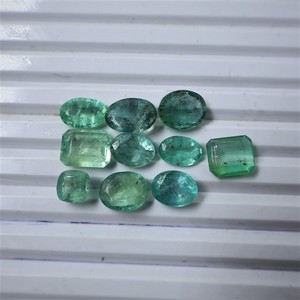 2025 Attractive Natural <b>Emerald</b> Gemstone Green Color Smooth Polished <b>Emerald</b> Oval Cut Mix Shape Size Loose Mix Stone <b>Emerald</b> - Product Image 4