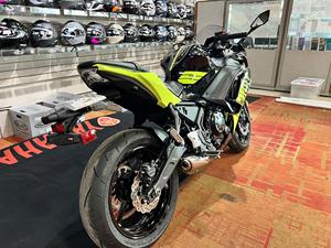 2026 Ninja 650 ABS à vendre Métallique Vert Jaunâtre/Métallique Spark Noir Moto - Product Image 5