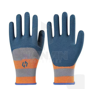 Guantes de seguridad resistentes al calor y de soldadura de alta calidad de Pakistán diseñados para tareas de precisión - Product Image 1