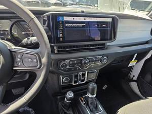 Jeep Wrangler 4xe Sport S 4dr SUV 4WD (2.0L 4cyl Turbo) 2025 Usado y Confiable - Product Image 3