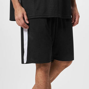 Short pour homme en polyester à sublimation personnalisée OEM avec poches et fermetures éclair Short de sport grande taille en maille à séchage rapide au-dessus du genou - Product Image 6