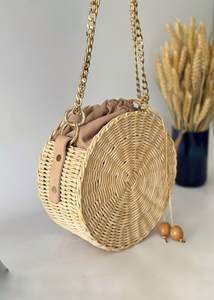 Bolso de Ratán Tejido a Mano, Accesorio de Moda Natural y Ecológico - Product Image 4