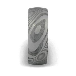 Anillo de acero de Damasco hecho a mano personalizado con hermosa caja de regalo Regalo de boda o aniversario personalizado - Product Image 2