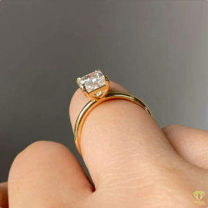 Radiant Cut Moissanite Solitaire Bague de fiançailles en argent sterling 925 diamant taille émeraude rhodié cadeau pour femme - Product Image 3