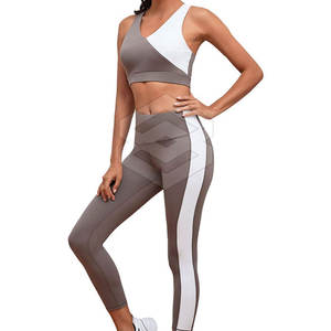 Compresión elástica Uso Yoga Set Scrunch Back Camo Leggings sin costuras Mujeres Uso al aire libre Yoga Set - Product Image 6