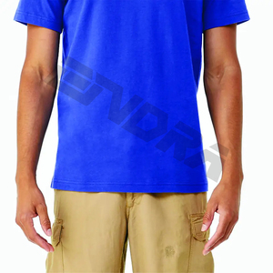 Eleve las grapas de su armario: ¡Experimente una calidad inigualable en Nuestras camisetas esenciales de cuello redondo! - Product Image 6