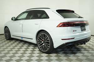 Usado cuidadosamente 2025 Audi SQ8 Premium Plus 4dr SUV AWD - Product Image 2