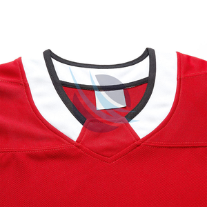 Maillot de hockey sur glace de haute qualité avec impression sublimée et options personnalisées pour les uniformes d'équipe et l'entraînement sportif - Product Image 4
