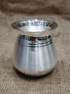 หม้อโลหะขัดเงาสีเงินพร้อมดีไซน์ทางศาสนากำหนดขนาดและรูปทรงได้เอง - Product Image 5