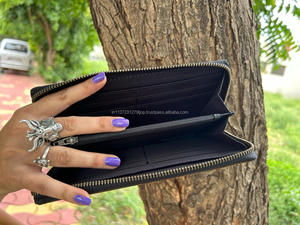 Nuevo estilo occidental Hair On Hide Colorful Tooled Fur Leather Clutch Mujeres Diseñado Monedero Venta caliente Tooled Leather Unique Wallet - Product Image 5