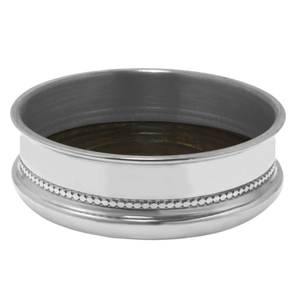 Posavasos de botella de vino de Metal con estampado decorativo elegante con acabado plateado perfecto para el aspecto de las mesas de comedor y sala de estar - Product Image 5