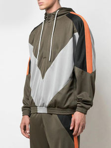 ชุดกีฬาผ้าโพลีเอสเตอร์ชุดวอร์มผ้าไนลอนสำหรับวิ่งจ๊อกกิ้งผ้า100% โลโก้ตามสั่ง - Product Image 6