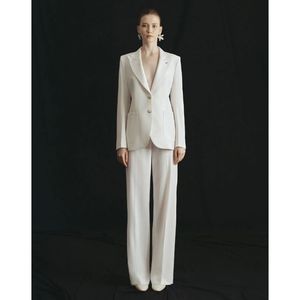 Collection Summer Dreamy Pantalon en soie élégant pour femmes de haute qualité Vêtements pour femmes Style de luxe Logo Décoration Made Vietnam - Product Image 1