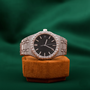 นาฬิกาข้อมือผู้ชายหรูหราประดับเพชรโมอิสซาไนต์สีเงิน ขอบหน้าปัดประดับเพชร หน้าปัดสีดำ ระบบอัตโนมัติ ตัวเรือนสแตนเลส - Product Image 2