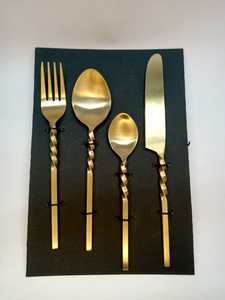 ชุดเครื่องใช้บนโต๊ะอาหารสเตนเลสขัดเงาเป็นมิตรต่อสิ่งแวดล้อมสำหรับงานแต่งงานและงานปาร์ตี้ - Product Image 6