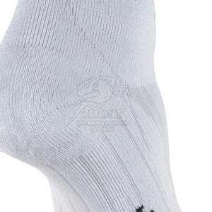 Calcetines deportivos de alta calidad con tela suave para entrenamiento, fitness, correr y comodidad duradera. - Product Image 5