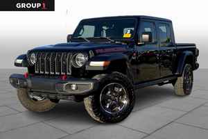 PRE-OWNED 202 Jeep Gladiator Rubicon Crew Cab 4WD - Product Image 4