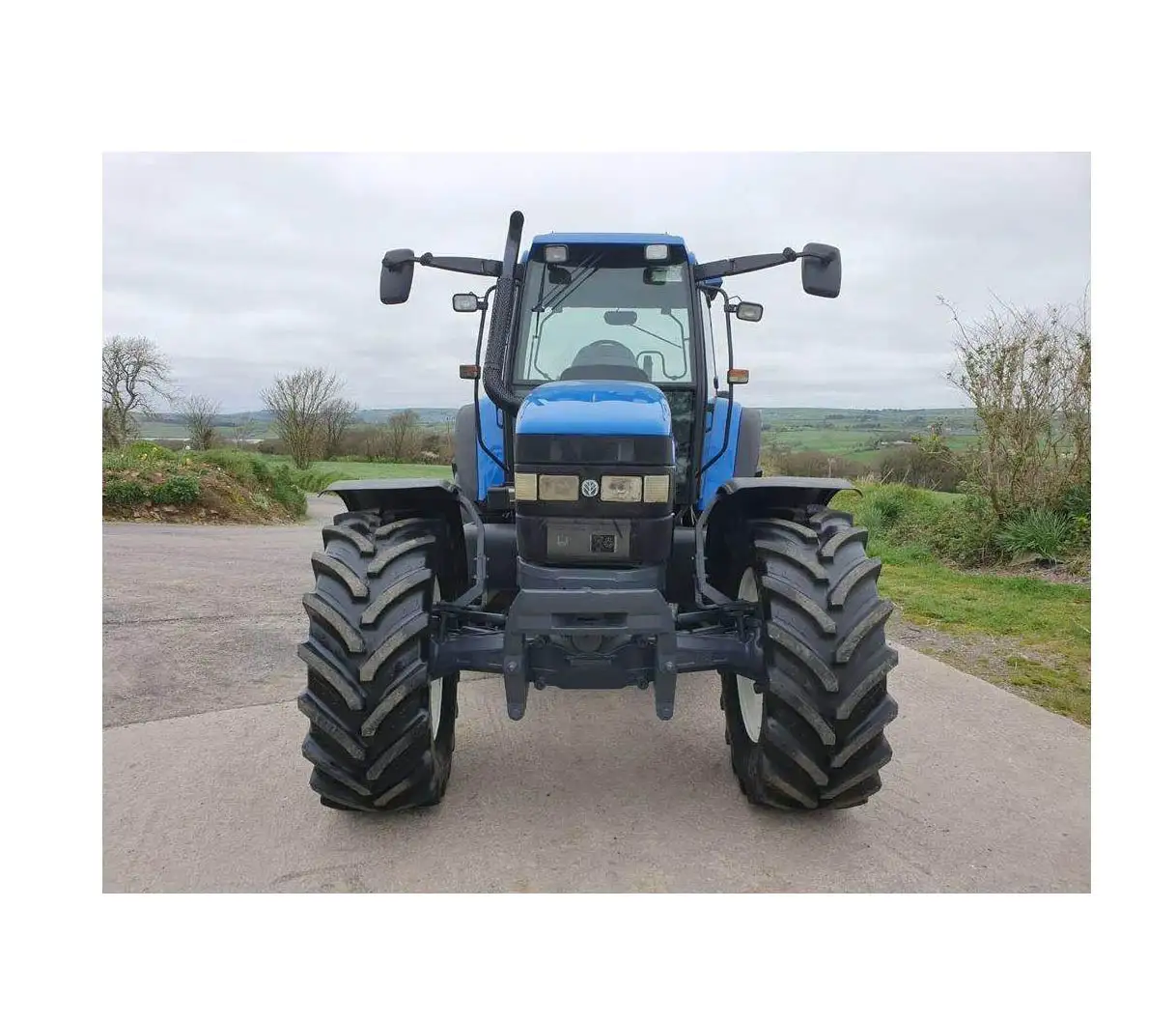 New Holland 4X4 150 PS New Holland TM150 Landwirtschaftliche Landwirtschaftstraktor verfügbar