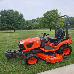 Mini-tracteur compact 4x4 avec chargeur frontal LA344 pour travaux de terrassement et aménagement paysager sur petites exploitations agricoles - Product Image 4
