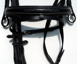 Brida de cuero de caballo con logotipo personalizado acolchado único con cuero de vaca suave cosido elegante para montar a caballo - Product Image 2