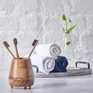 Porte-brosse à dents pour salle de bain, support moderne en bois pour brosses à dents et dentifrice, bois d'acacia, 4x3 pouces, naturel - Product Image 5
