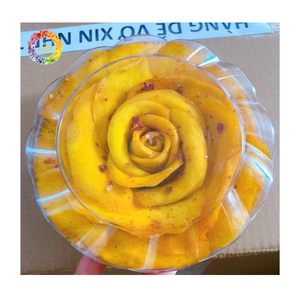 Mangue séchée douce au chili et au sel, saveur douce et épicée, collation tropicale fabriquée au Vietnam, tranches de mangue séchée douce au chili mélangées au sel - Product Image 4