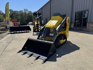 รถตักล้อยางขนาดเล็ก Wacker Neuson SM60 รุ่นใหม่ พร้อมเครื่องยนต์ เกียร์ มอเตอร์ และปั๊มที่มีประสิทธิภาพการทำงานสูง - Product Image 3