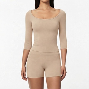 Conjunto de Yoga de 2 Piezas para Mujer, Cuello Redondo, Manga Tres Cuartos, Pantalones Cortos de Cintura Alta, Color Sólido, Sin Costuras, Spandex, Poliéster - Product Image 1