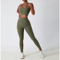Vêtements de sport doux et confortables : soutien-gorge de sport, leggings de yoga, veste à manches longues et ensemble de yoga