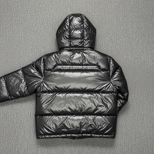 Chaquetas acolchadas de invierno de poliéster brillante para hombre, chaqueta acolchada de algodón cálida con logotipo impreso personalizado, ropa informal hecha a medida - Product Image 3