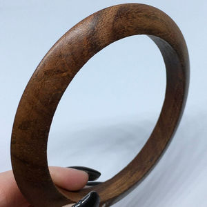 Pulsera retro clásica, pulsera negra de madera de moda, accesorio versátil de madera redonda - Product Image 1