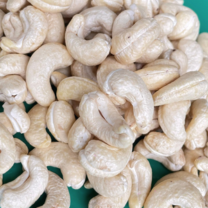 Noix de cajou Offre Spéciale W320 Noix de cajou Noix de cajou Emballage de marque privée en vrac disponible Santigo - Product Image 1