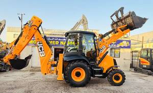 Chargeuse-pelleteuse JCB 3CX600 orange, matériel de construction - Product Image 2