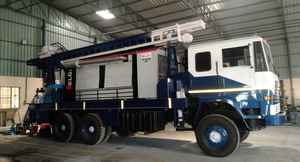 Lista para la venta 300 metros DTH Cum Rotary Water Well Drilling Machine Taladro de alta eficiencia y versátil - Product Image 6