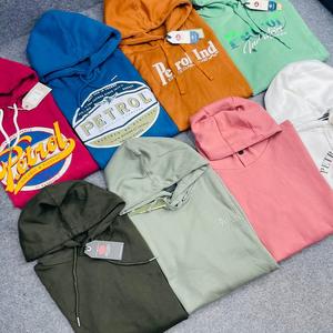 Fardos de Ropa Variada al por Mayor, Fardos de Ropa, Liquidación de Existencias de Ropa, Descuento de Fábrica, Ropa Variada al por Mayor, Sudaderas con Capucha de Moda Masculina - Product Image 2