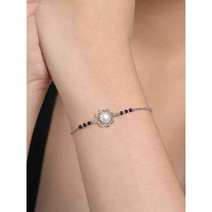 Compre Pulseras Mangalsutra de Plata Pura con Diseño de Flor de Perla, Regalo para Esposa - Product Image 4