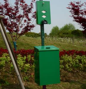 Estación pública de eliminación de residuos para perros Estación de gestión de residuos de mascotas con contenedor con recubrimiento de polvo verde - Product Image 3